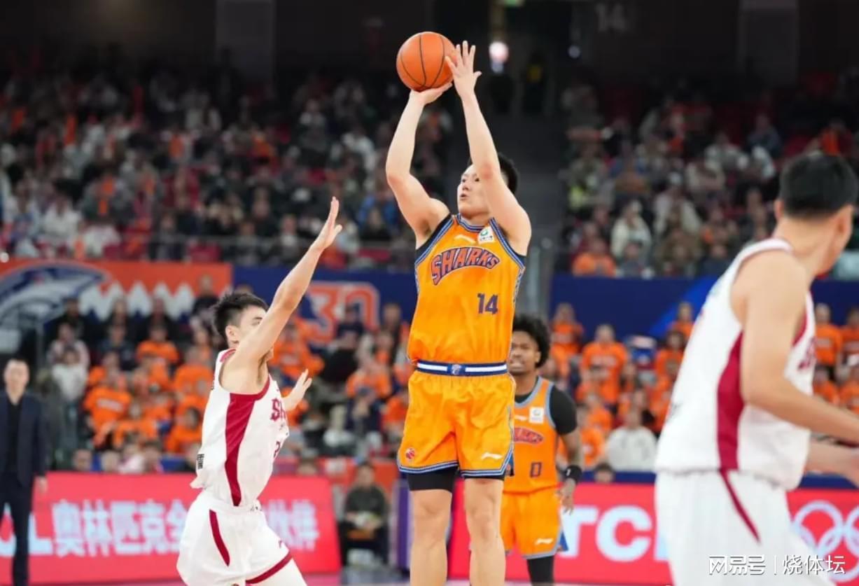 CBA积分榜：上海、广厦、广东同分占据前三，北京输球降到第五